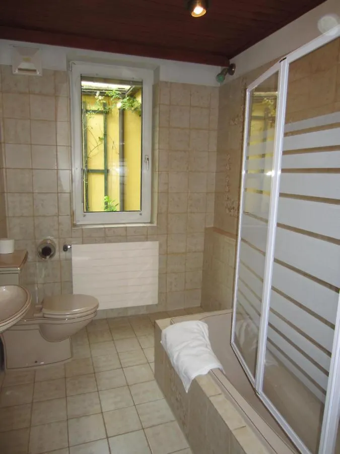 Apartment Ferienunterkuenfte In Sievering Mit Self-Check-In Wien