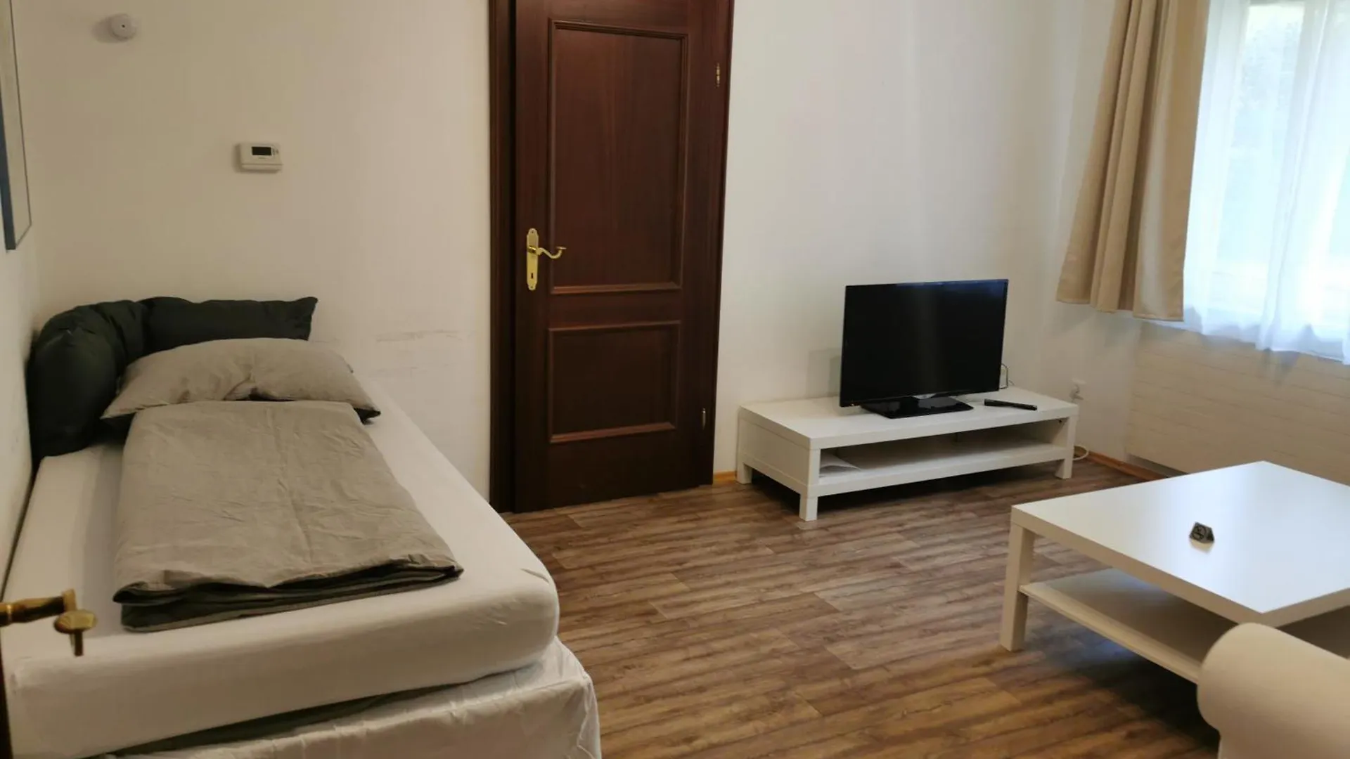 Ferienunterkuenfte In Sievering Mit Self-Check-In Wien